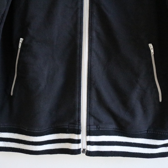Vintage Nike Black and White Stripe Track Jacket - Picture 2 of 6